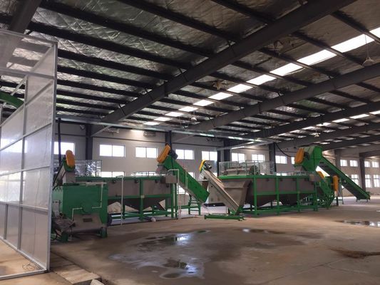 300kg / jam, 500kg / jam, 1000kg / jam tas anyaman PP menghancurkan dan mencuci mesin daur ulang