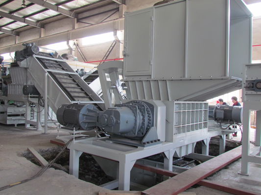22 * 2kw 20rpm Limbah Padat Mesin Penghancur Shaft Ganda