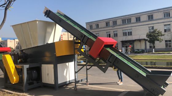 Listrik 45kw 700kg / H Woven Bag Shredder Film PE PP