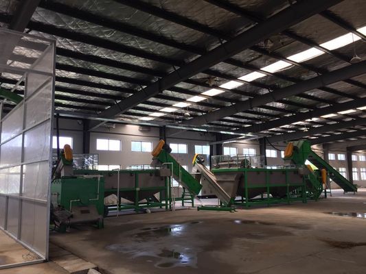 3000kg / jam Mesin Daur Ulang Botol Plastik PET Dengan Crushing Washing