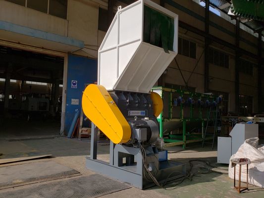 500kg / H 1000kg / H PP PE Film Crusher Pe Film Daur Ulang Mesin